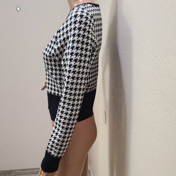 NEW! GOOD AMERICAN LIL FITTED HOUNDSTOOTH CARDIGAN SWEATER KNIT CROPPED sz 4 - Picture 6 of 10